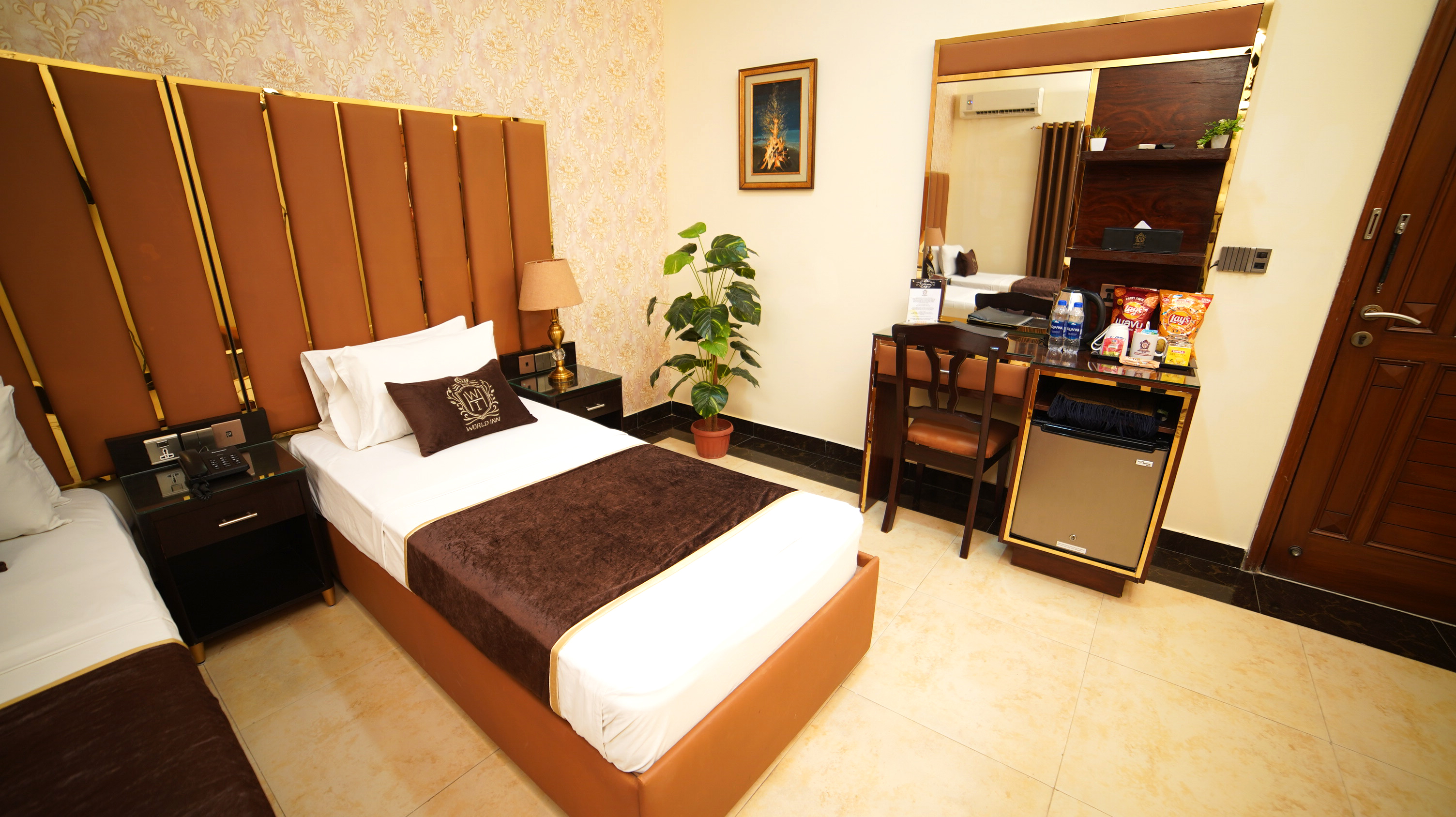 Executive Triplet Room 2